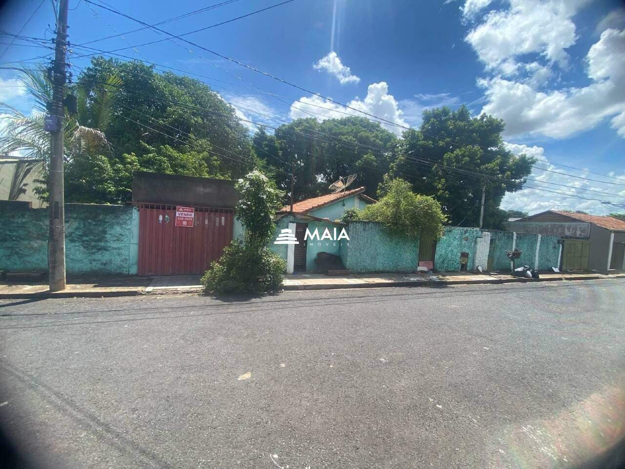 Terreno/Área à venda no Mercês: 