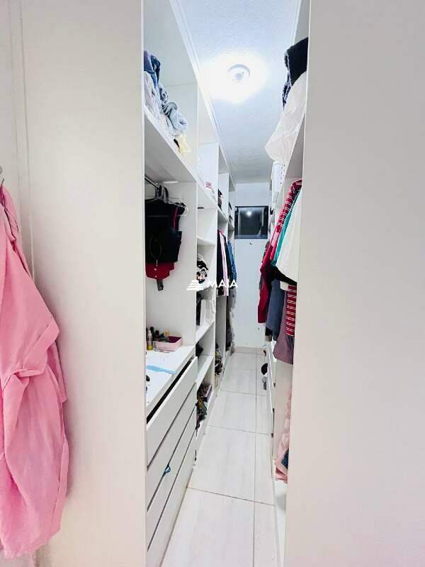 Casa à venda no Beija Flor: 