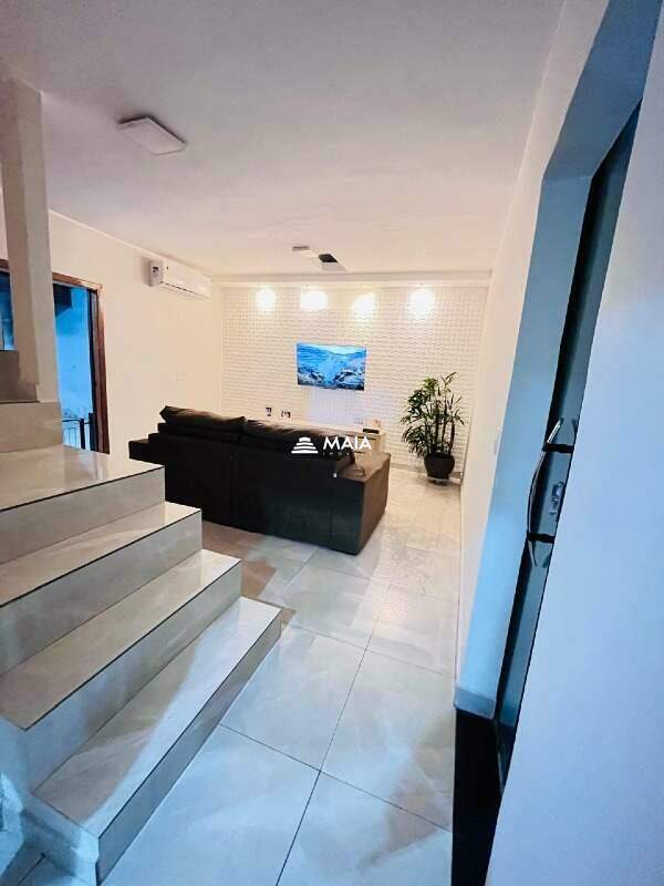 Casa à venda no Beija Flor: 