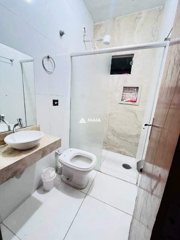 Casa à venda no Beija Flor: 