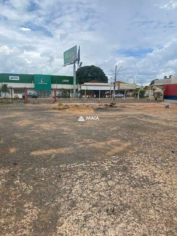 Área Comercial no Jardim Induberaba