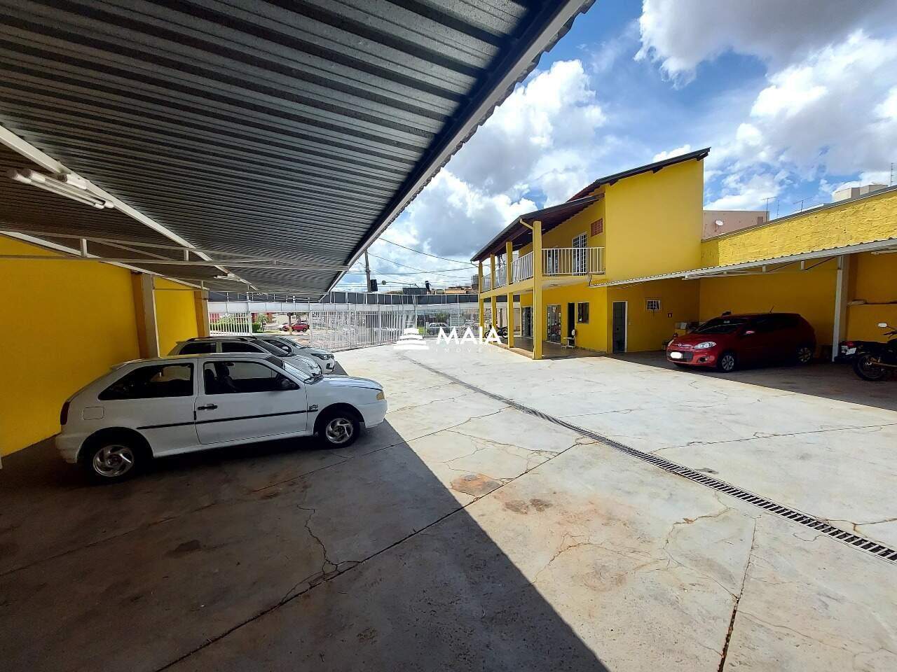 Imóvel comercial próximo a Avenida Fidélis Reis