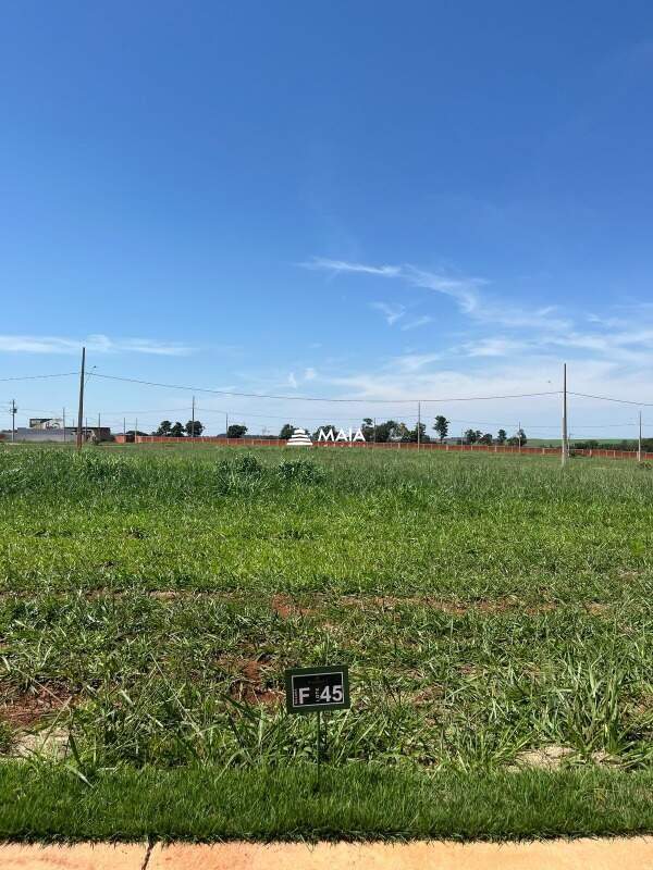 Terreno em Condomínio à venda no Condomínio Brahma I: 