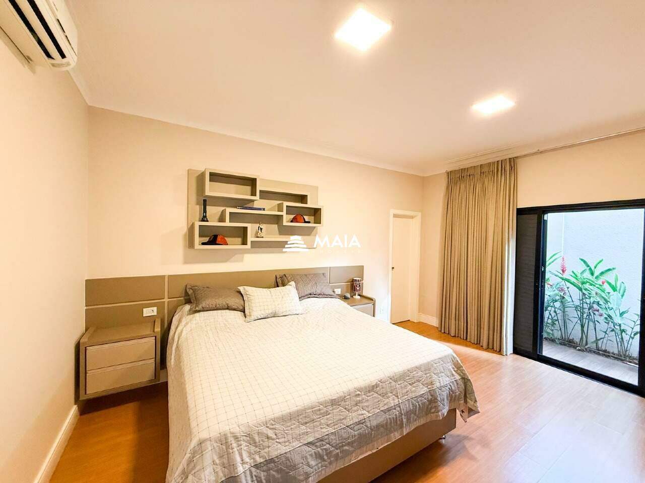 Casa de Condomínio à venda no Residencial Mário de Almeida Franco: 