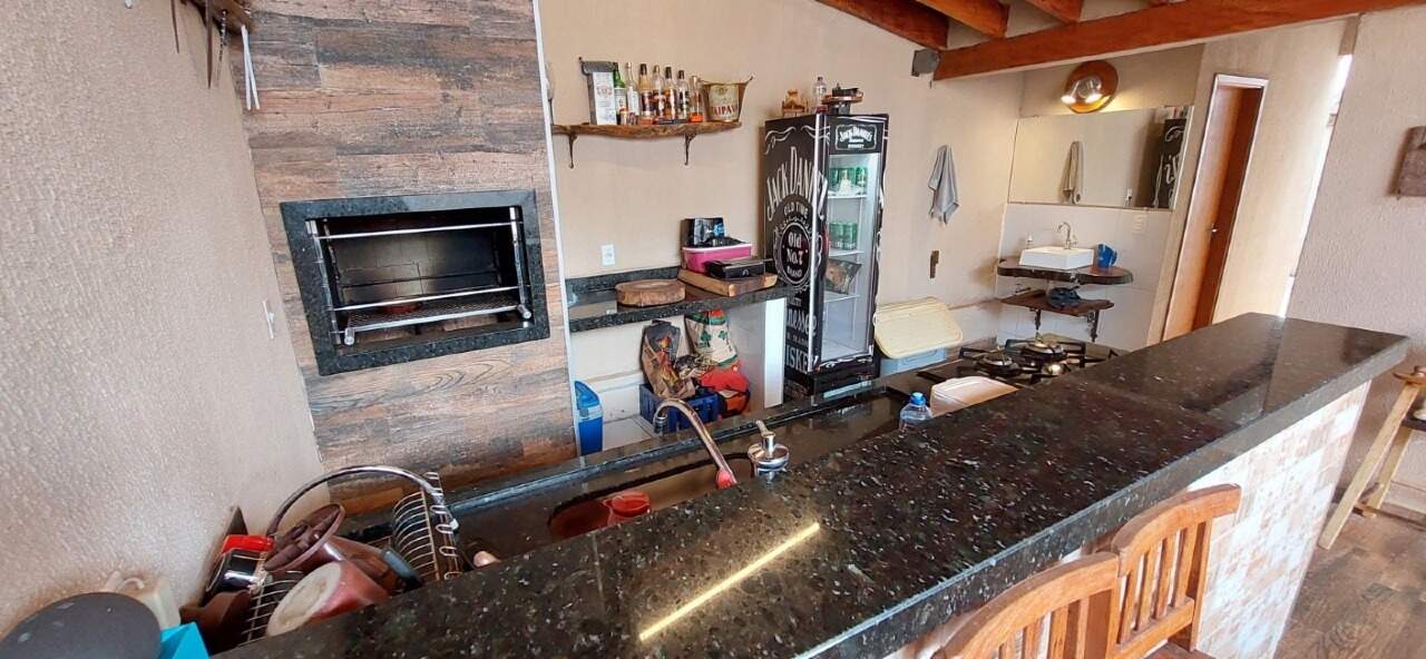 Casa de Condomínio à venda no Portal Beija Flor: 