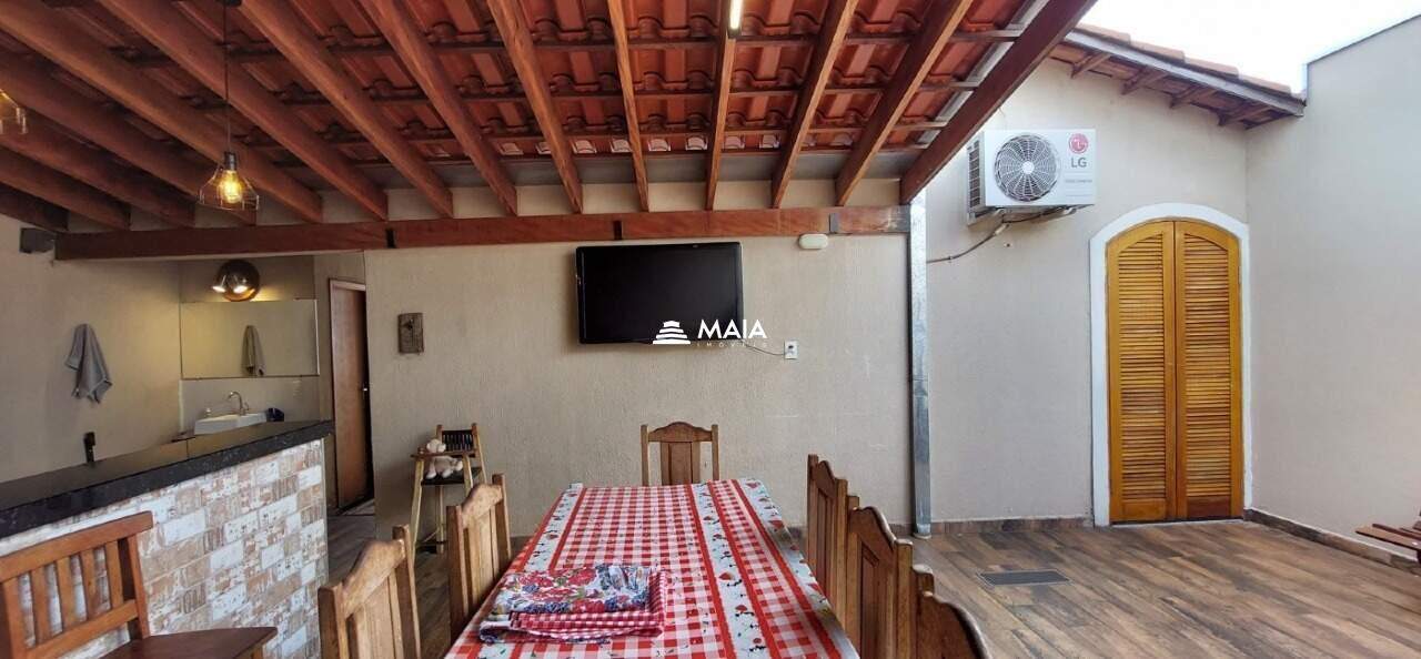 Casa de Condomínio à venda no Portal Beija Flor: 