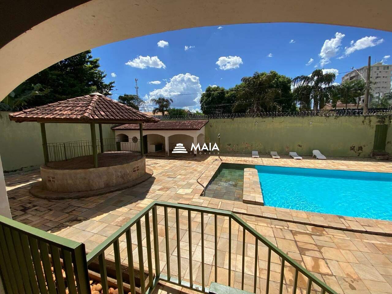 Casa para aluguel no Santa Maria: 