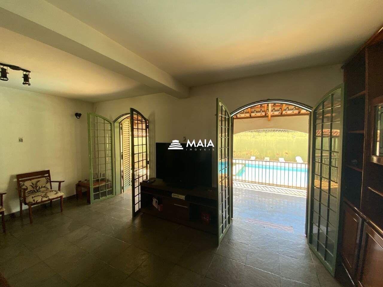 Casa para aluguel no Santa Maria: 