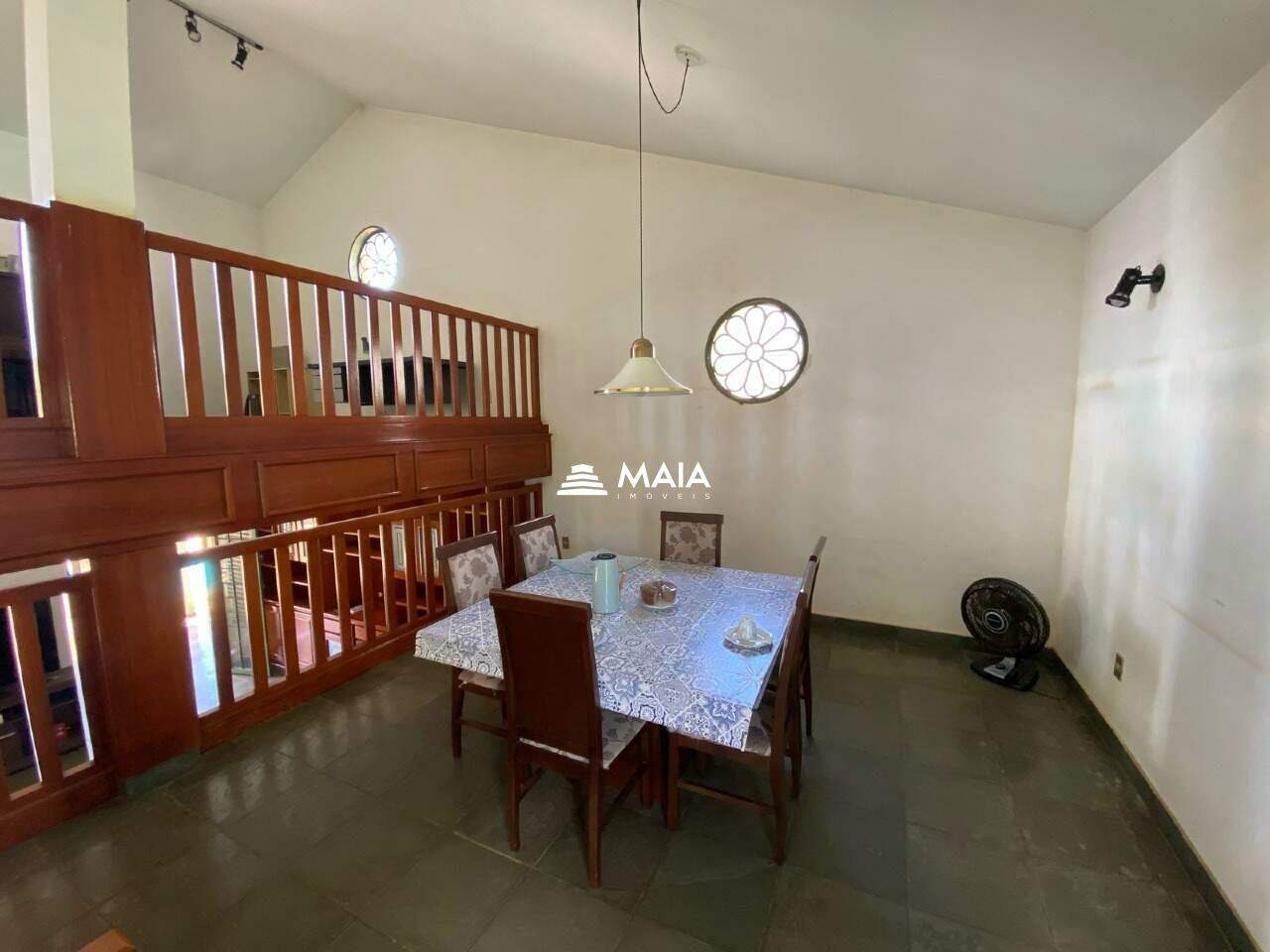 Casa para aluguel no Santa Maria: 