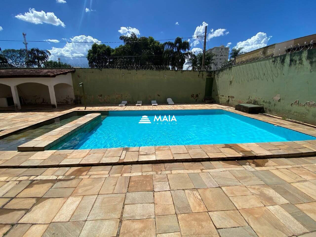 Casa para aluguel no Santa Maria: 