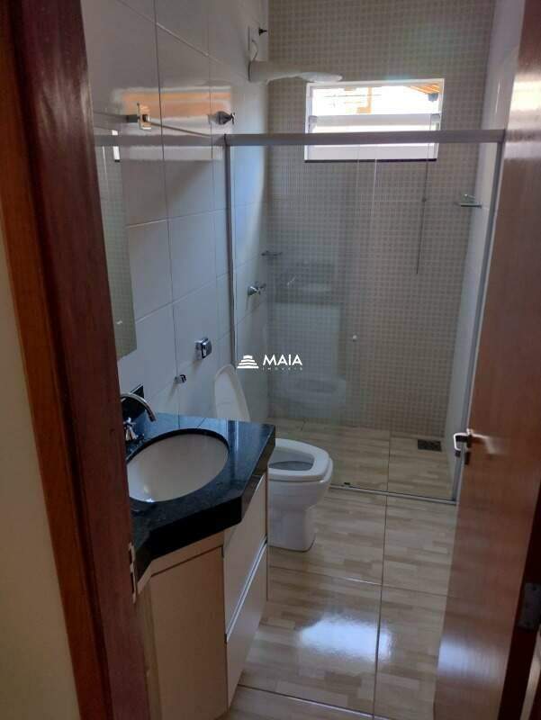 Casa à venda no Jardim Nenê Gomes: 