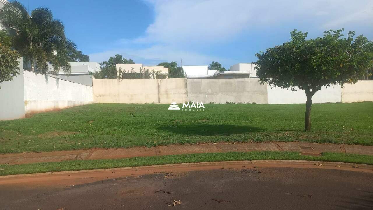 Venda de lote no condomínio Cyrela 