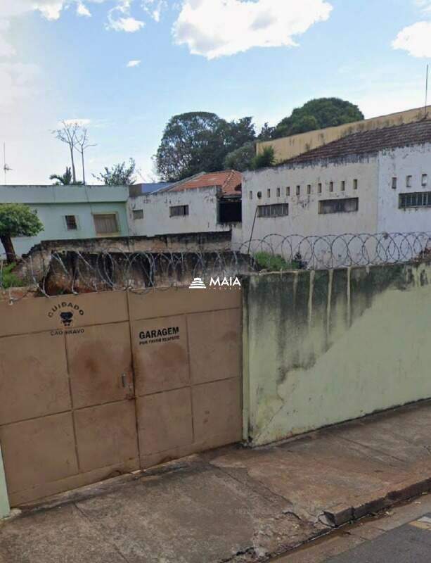 Terreno/Área à venda no São Benedito: 