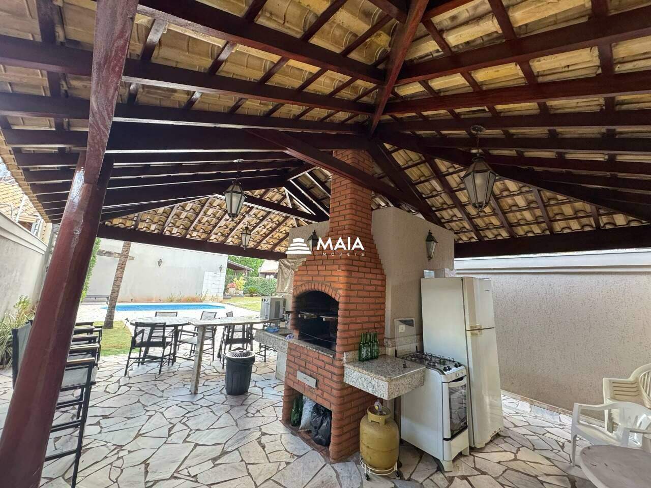 Apartamento à venda no Mercês: 