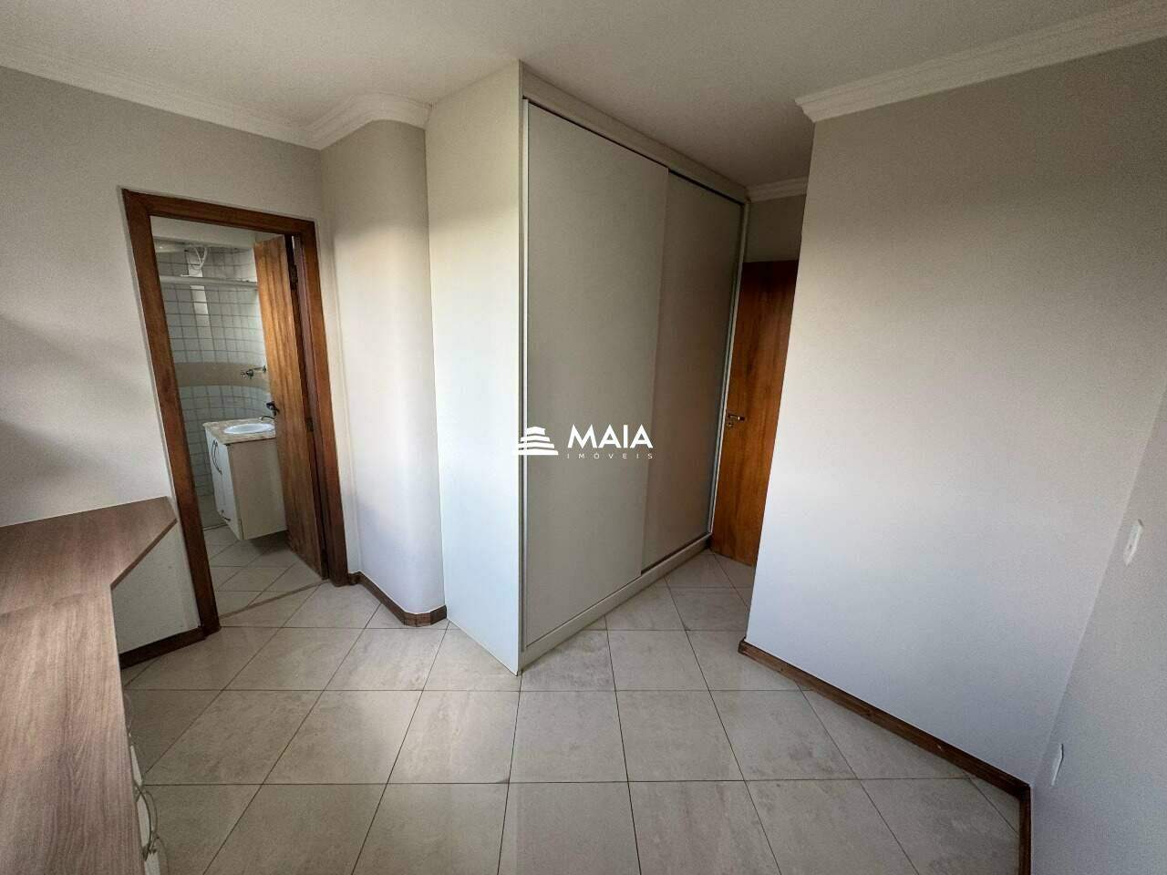 Apartamento à venda no Mercês: 