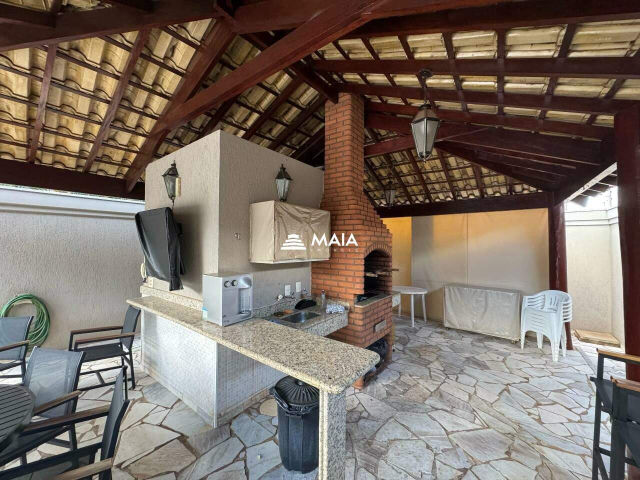 Apartamento à venda no Mercês: 