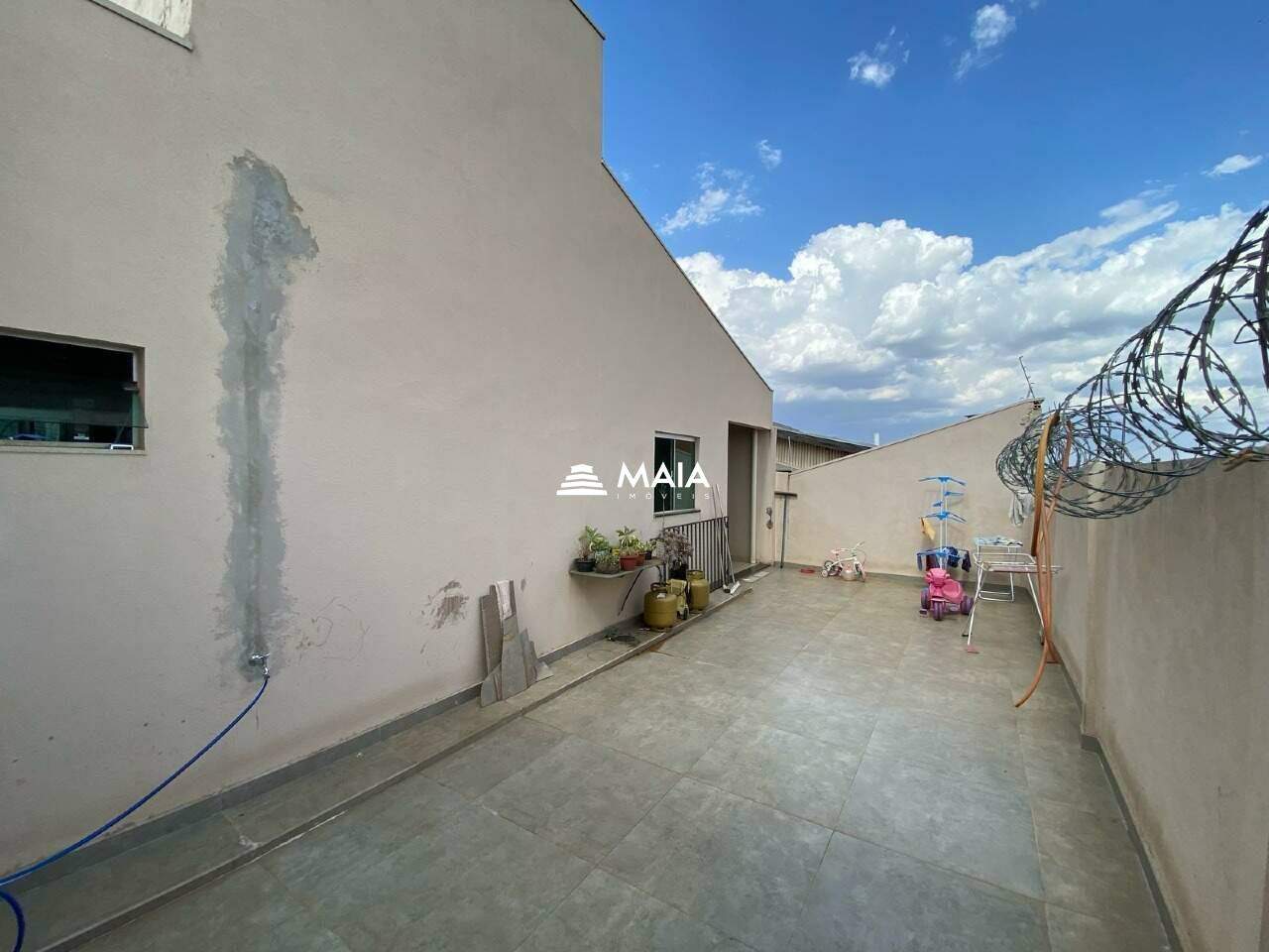 Casa à venda no Jardim Elza Amuí IV: 