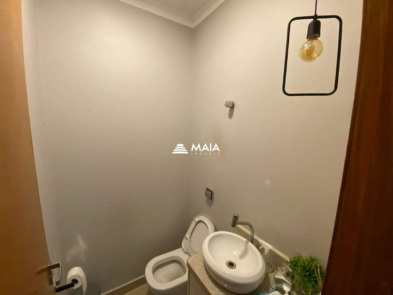 Casa à venda no Jardim Elza Amuí IV: 