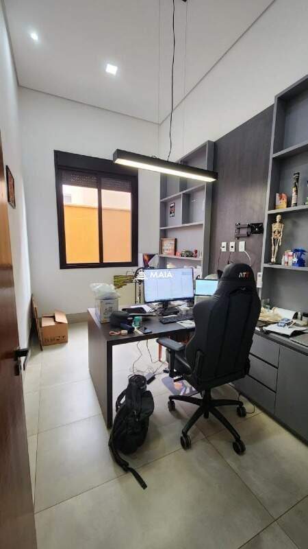 Casa de Condomínio à venda no Estância dos Ipês: 