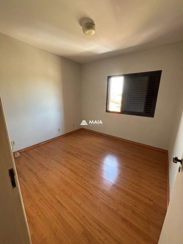 Apartamento à venda no Mercês: 