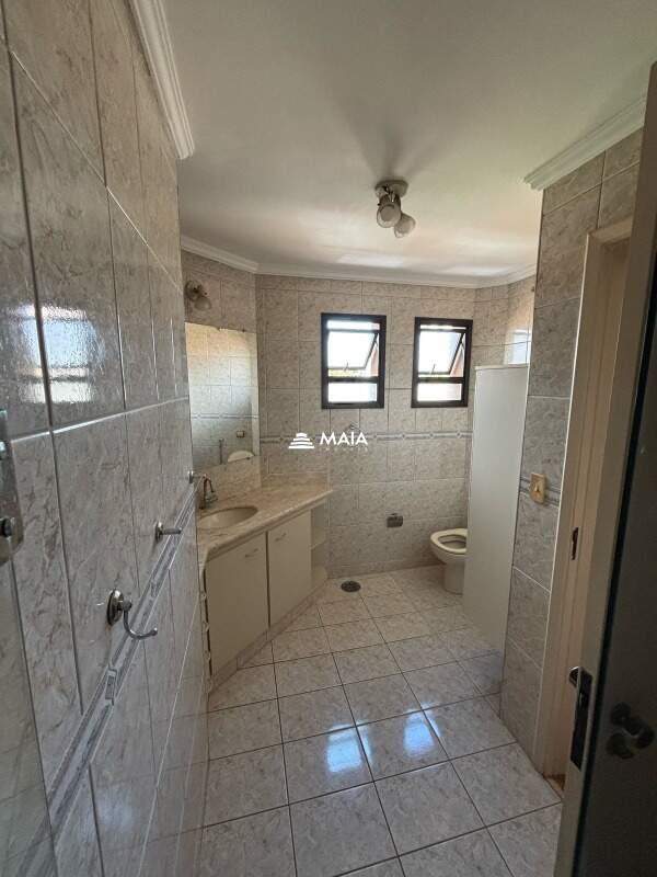 Apartamento à venda no Mercês: 