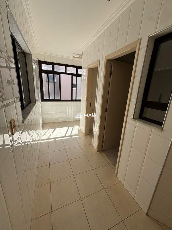 Apartamento à venda no Mercês: 