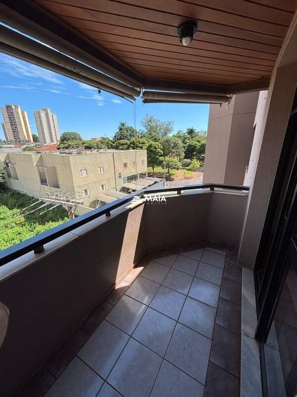 Apartamento à venda no Mercês: 