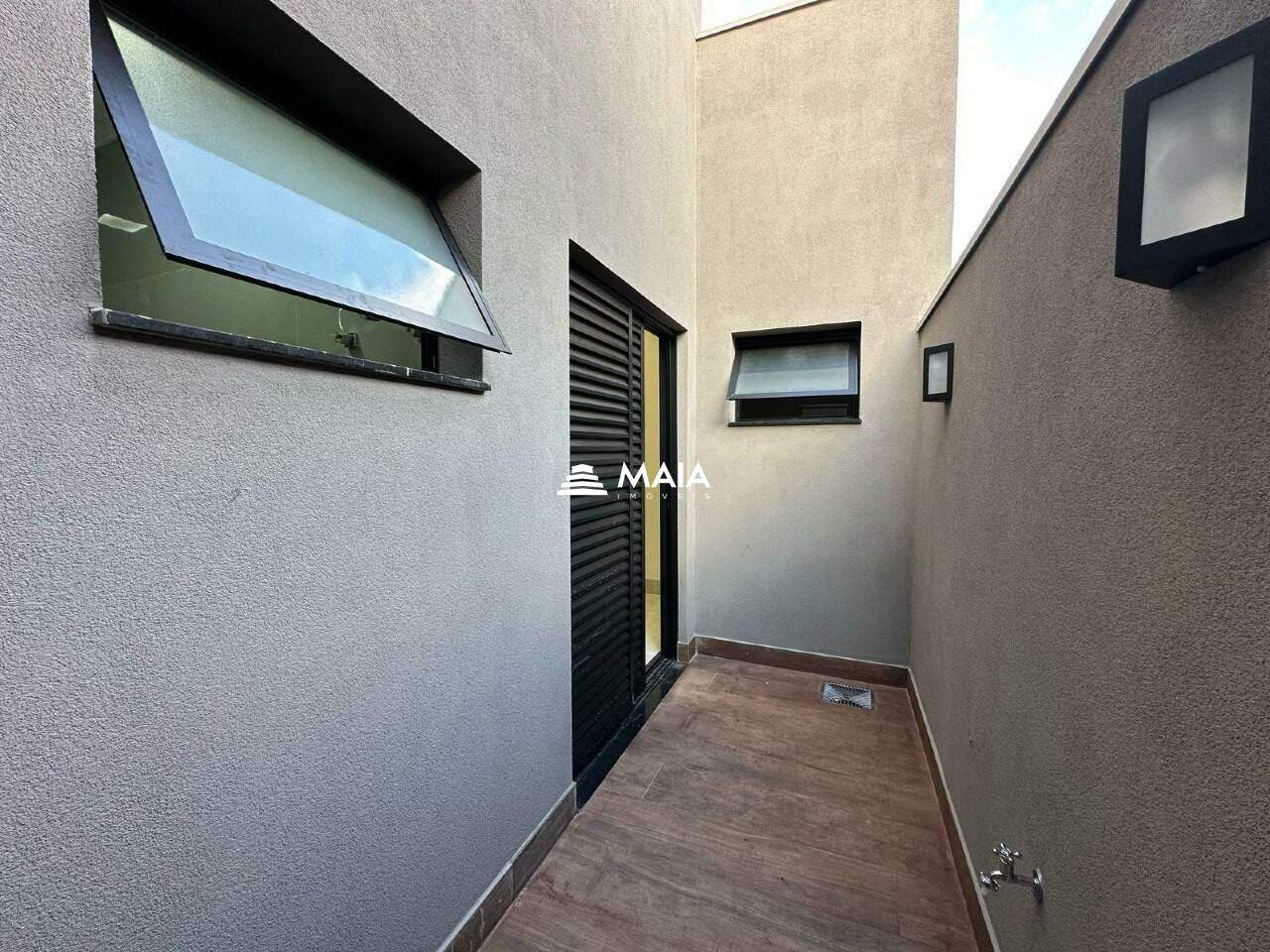 Casa de Condomínio à venda no Estância dos Ipês: 