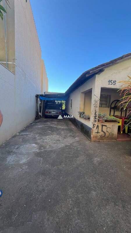 Terreno/Área à venda no Santa Maria: 