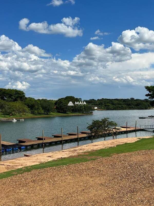 Terreno em Condomínio à venda no Condomínio Rio Sol Horizonte: 