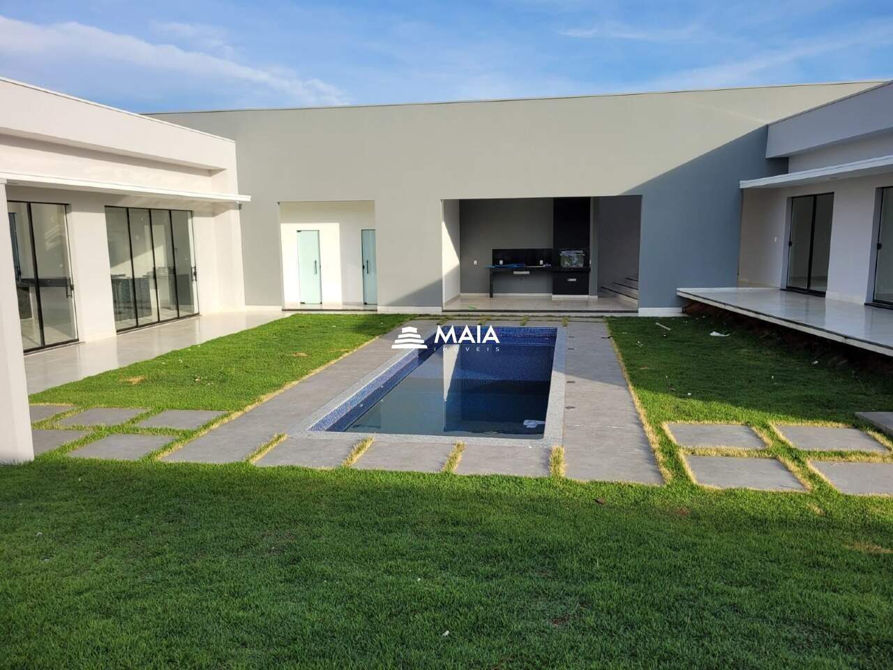 Casa à venda no Condomínio Lago do Sol: 