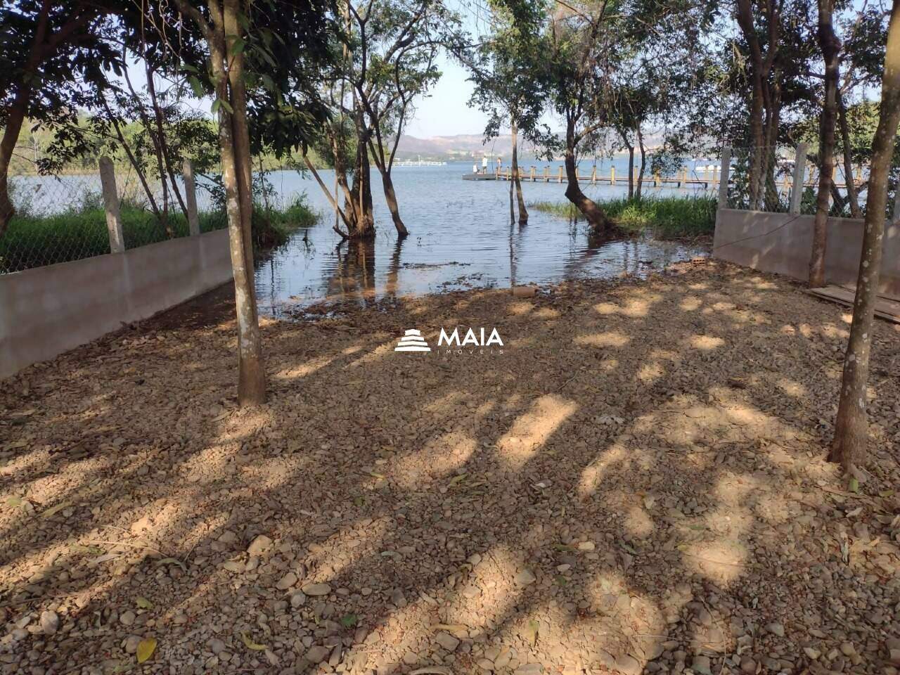 Casa à venda no Condomínio Lago do Sol: 