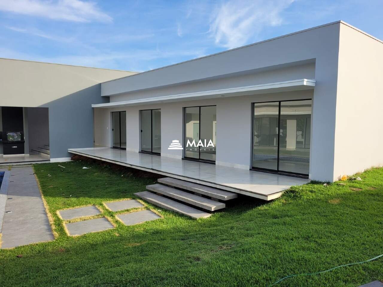 Casa à venda no Condomínio Lago do Sol: 