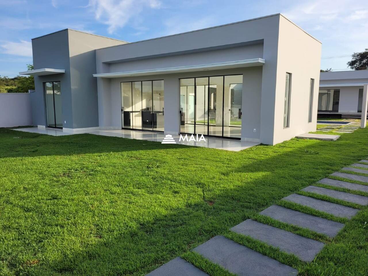 Casa à venda no Condomínio Lago do Sol: 