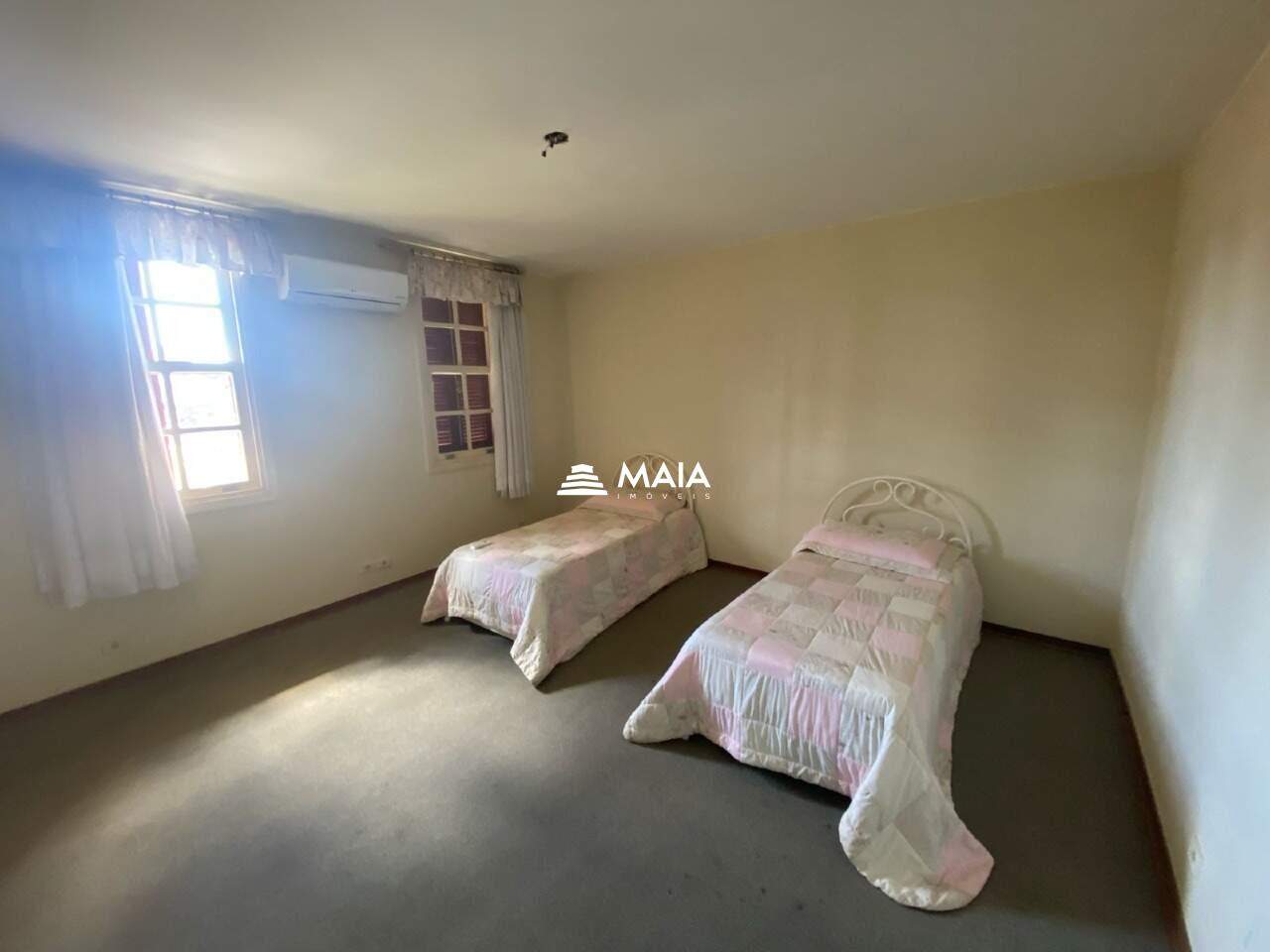 Casa à venda no Centro: 