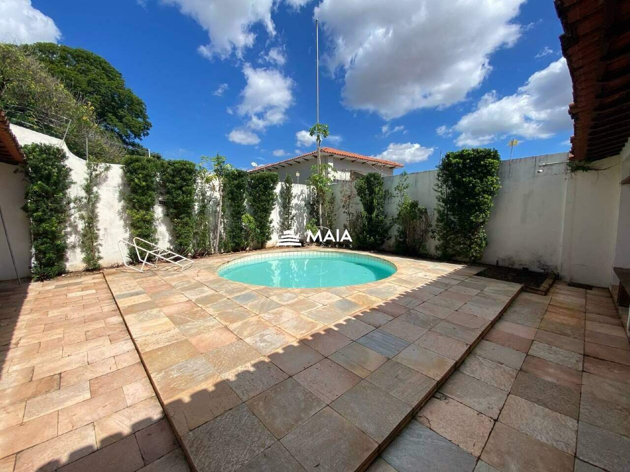 Casa à venda no Centro: 