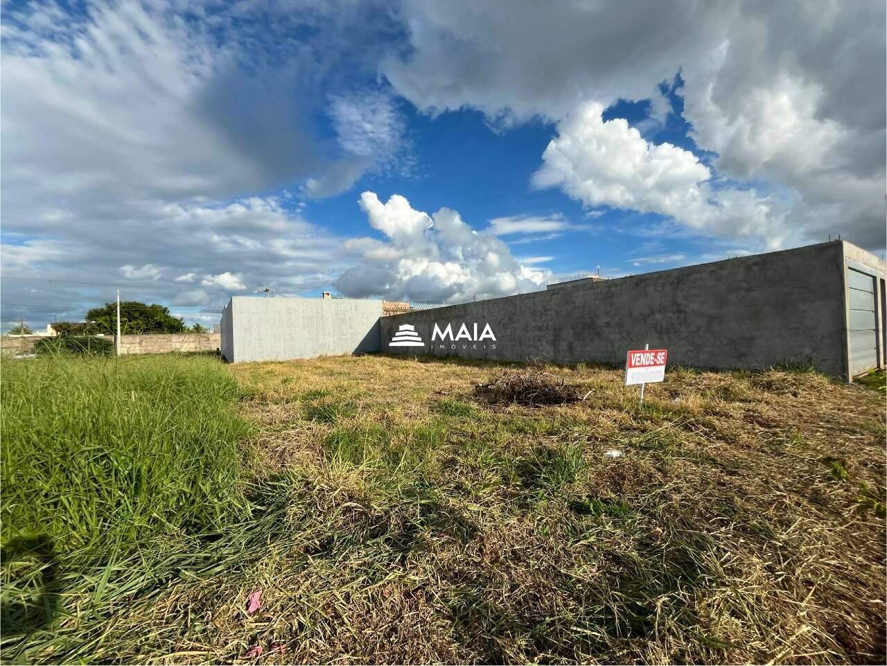Terreno a venda no bairro Laranjeiras
