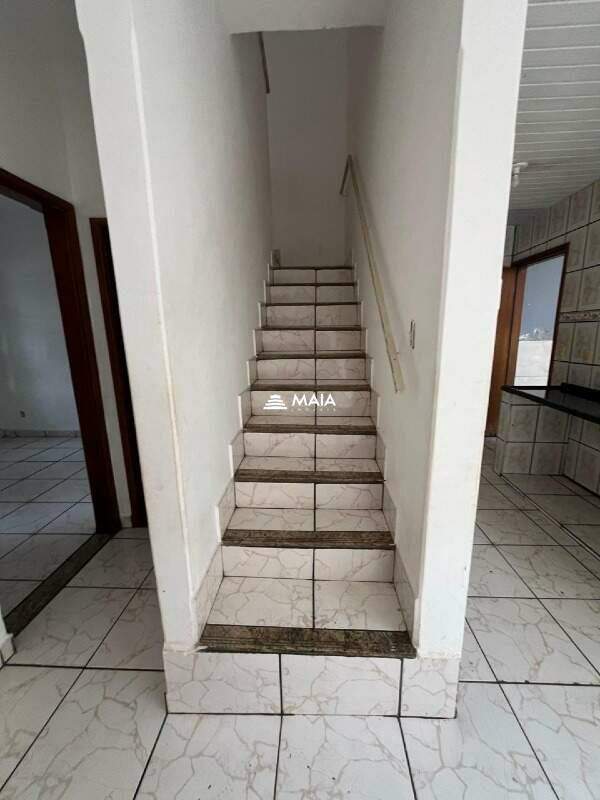 Casa à venda no Jardim Elza Amuí : 