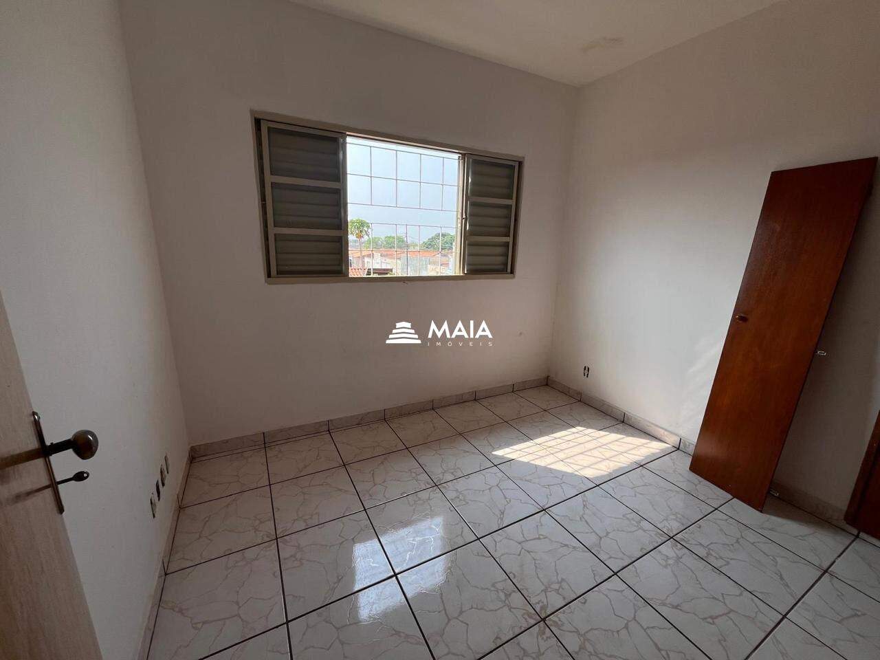 Casa à venda no Jardim Elza Amuí : 