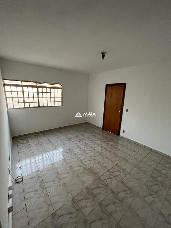 Casa à venda no Jardim Elza Amuí : 