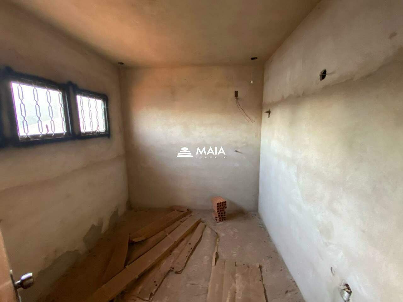 Casa para aluguel no Mercês: 