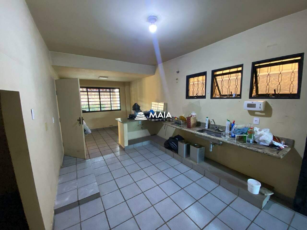 Casa para aluguel no Mercês: 