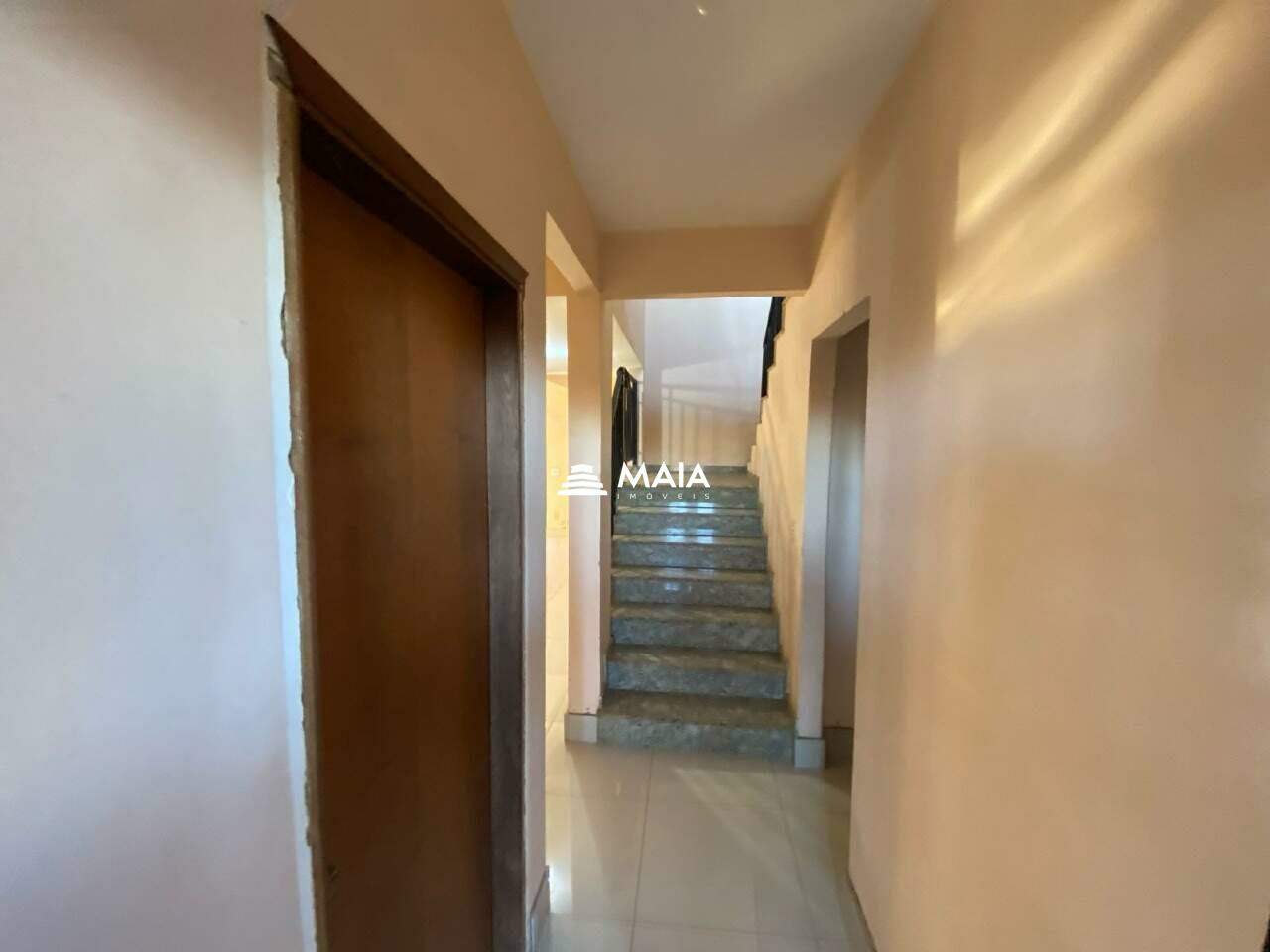 Casa para aluguel no Mercês: 