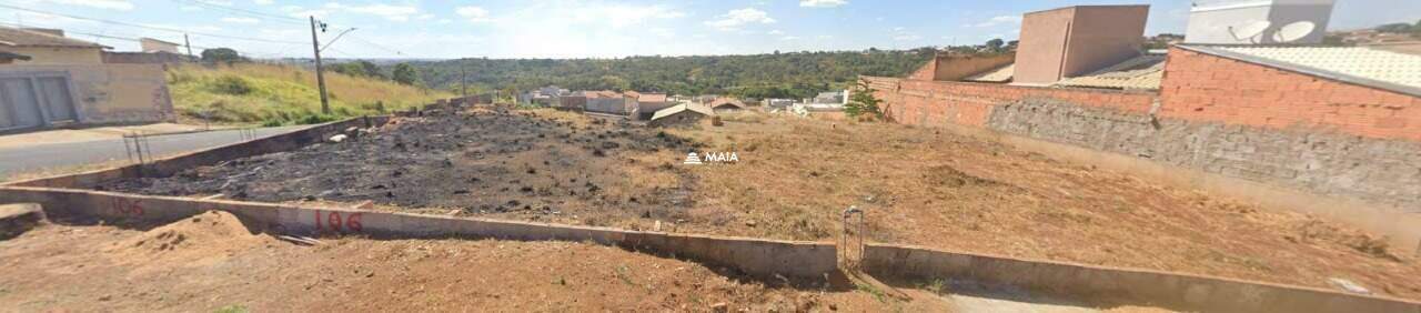 Terreno/Área à venda no Jardim Nenê Gomes: 