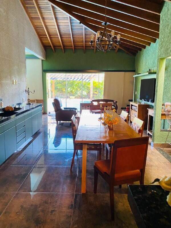 Casa de Condomínio à venda no Residencial Mário de Almeida Franco: 