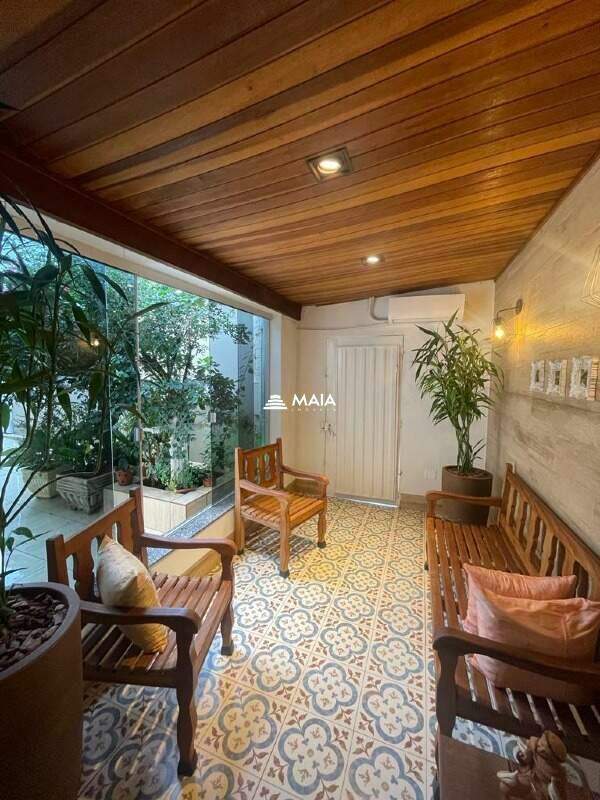 Casa à venda no Conjunto Frei Eugênio: 