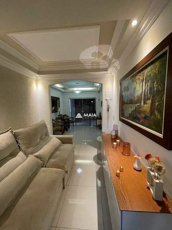 Casa à venda no Conjunto Frei Eugênio: 