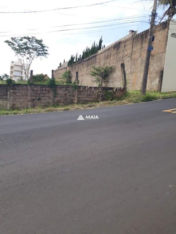 Terreno/Área para aluguel no Jardim São Bento: 
