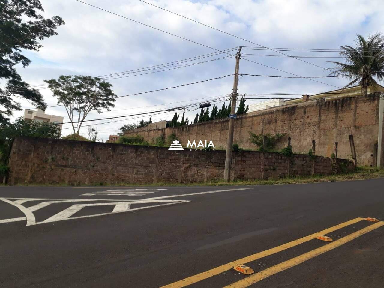 Terreno/Área para aluguel no Jardim São Bento: 