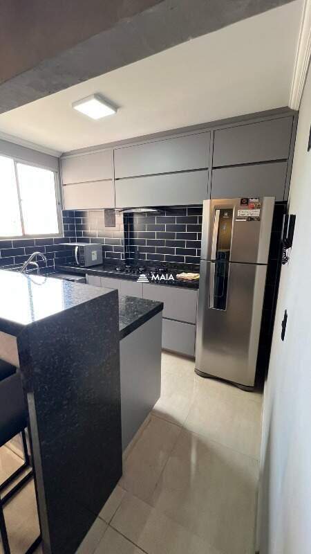 Apartamento à venda no Mercês: 